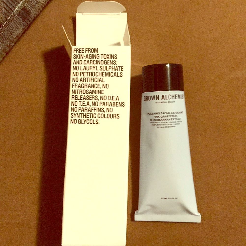 Grown Alchemist facial exfoliant Pink Grapefruit,